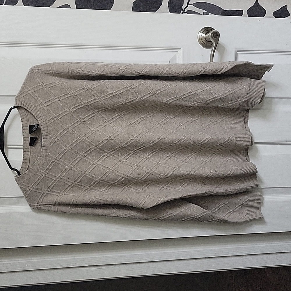 Saks Fifth Avenue Black Label 100% Thick Cashmere Cable Knit Super Plush Sweater